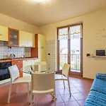 Host4u - Marge Beautiful With Pool And Private Parking In Padenghe Del Garda * Паденге-суль-Гарда