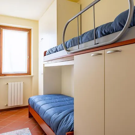 Host4u - Marge Beautiful With Pool And Private Parking In Padenghe Del Garda Apartment