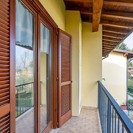 Host4u - Marge Beautiful With Pool And Private Parking In Padenghe Del Garda Apartment