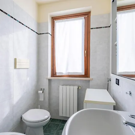 Host4u - Marge Beautiful With Pool And Private Parking In Padenghe Del Garda Padenghe sul Garda